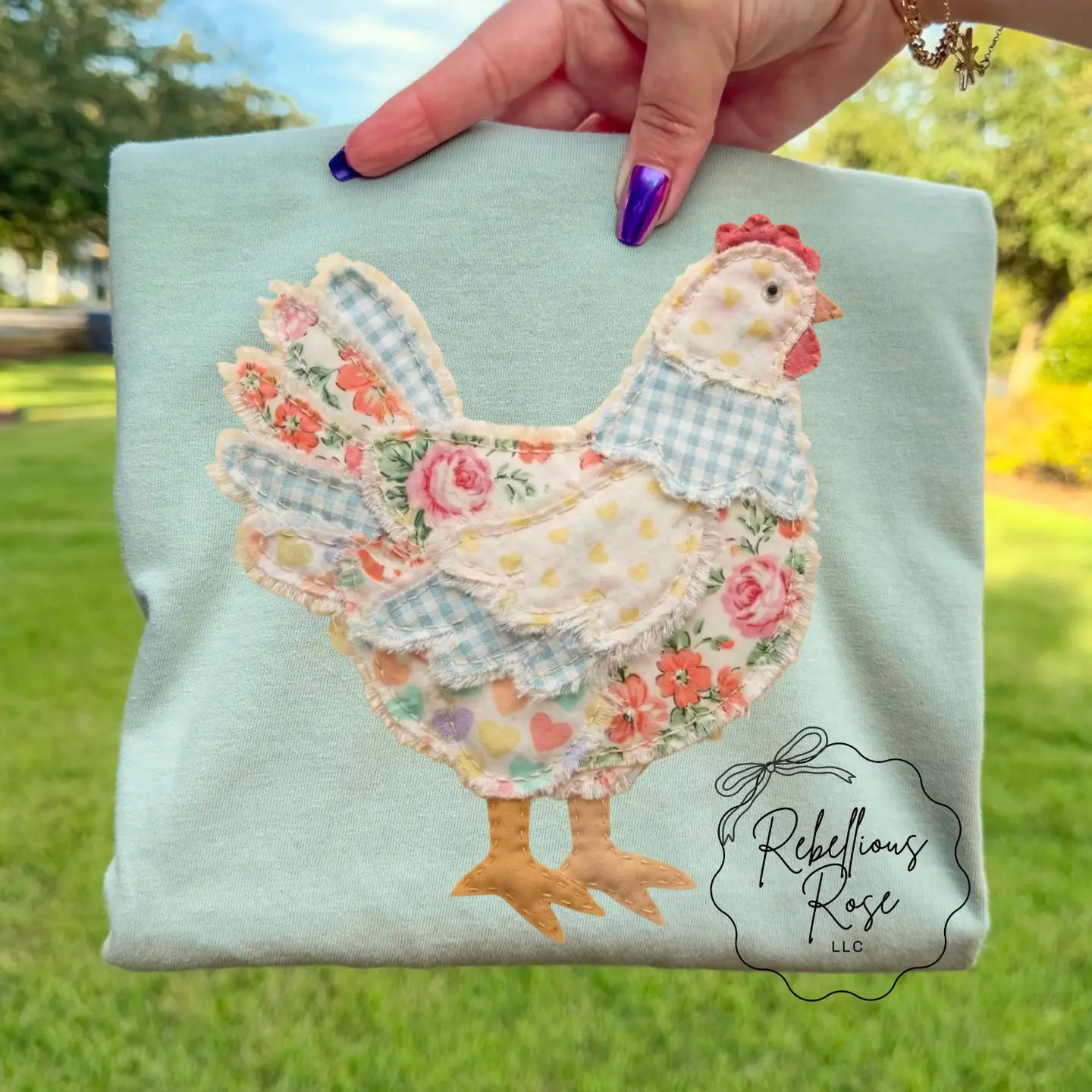 Vintage Patchwork Hen Graphic T-Shirt